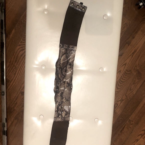Snakeskin belt - Picture 1 of 1